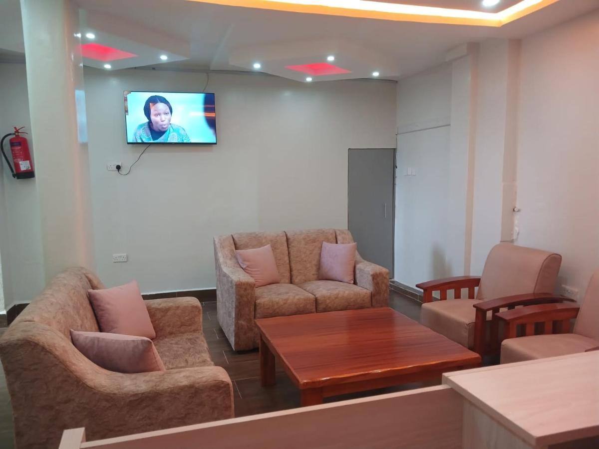 Royal Prince Hotel, Meru Экстерьер фото