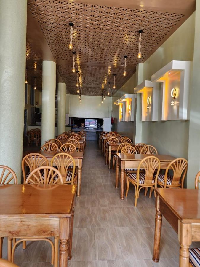 Royal Prince Hotel, Meru Экстерьер фото